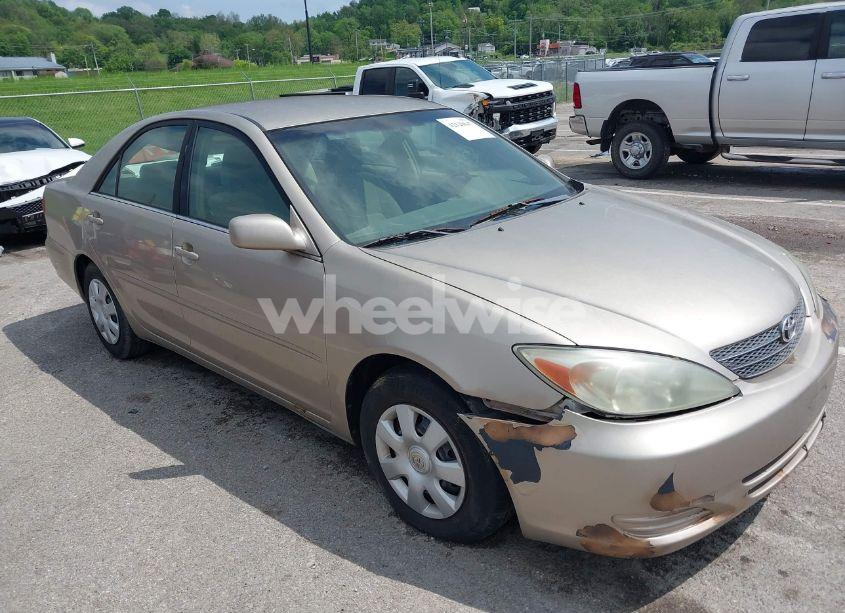 2003 Toyota Camry LE/XLE/SE (VIN 4T1BE32K13U243738) main photo