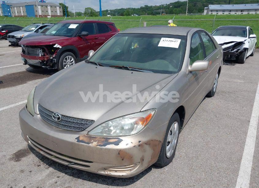 Photo 2 of 2003 Toyota Camry LE/XLE/SE (VIN 4T1BE32K13U243738)