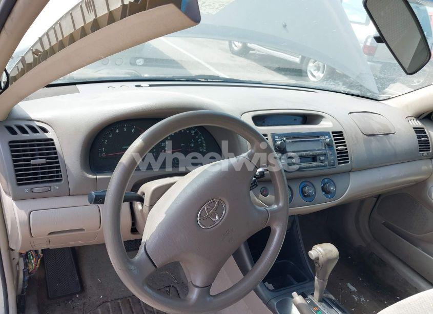 Photo 7 of 2003 Toyota Camry LE/XLE/SE (VIN 4T1BE32K13U243738)