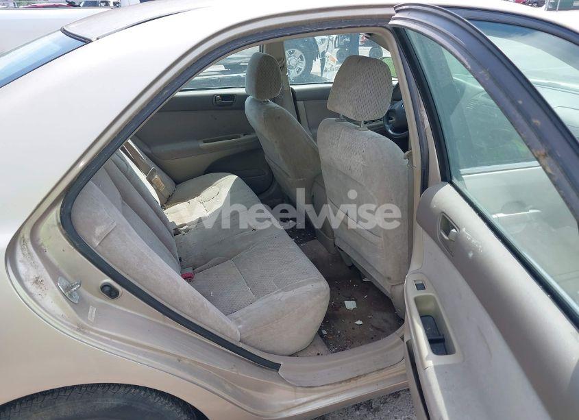 Photo 8 of 2003 Toyota Camry LE/XLE/SE (VIN 4T1BE32K13U243738)