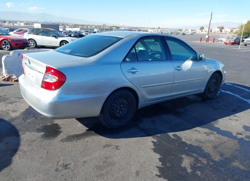 Photo 4 of 2003 Toyota Camry XLE (VIN 4T1BE32K13U250138)