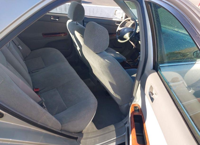 Photo 8 of 2003 Toyota Camry XLE (VIN 4T1BE32K13U250138)