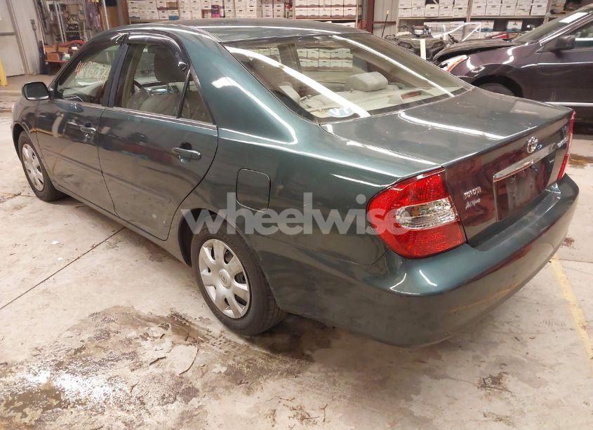 Photo 3 of 2003 Toyota Camry LE (VIN 4T1BE32K13U650023)