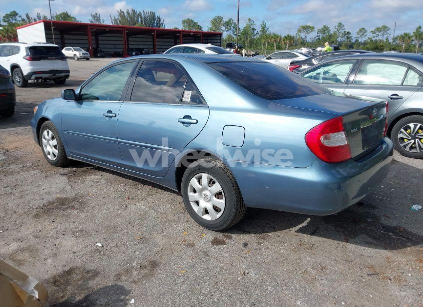 Photo 3 of 2003 Toyota Camry LE (VIN 4T1BE32K13U668764)