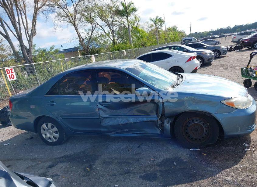 Photo 6 of 2003 Toyota Camry LE (VIN 4T1BE32K13U668764)