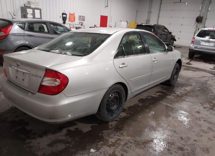 Photo 4 of 2003 Toyota Camry LE/XLE/SE (VIN 4T1BE32K13U721303)