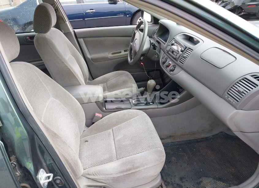 Photo 5 of 2003 Toyota Camry LE (VIN 4T1BE32K13U769593)