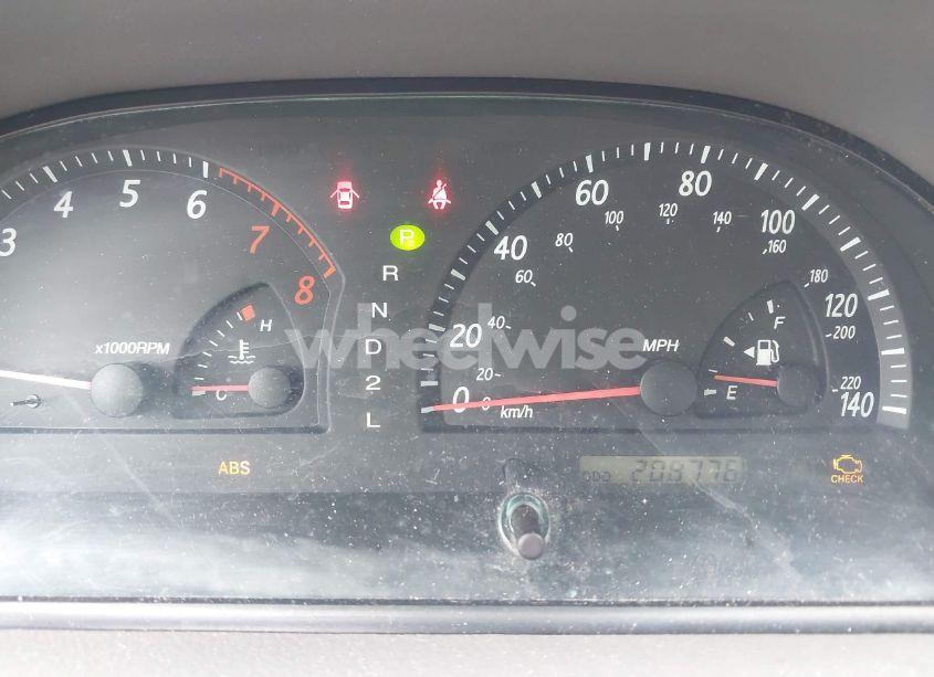 Photo 7 of 2003 Toyota Camry LE (VIN 4T1BE32K13U784854)