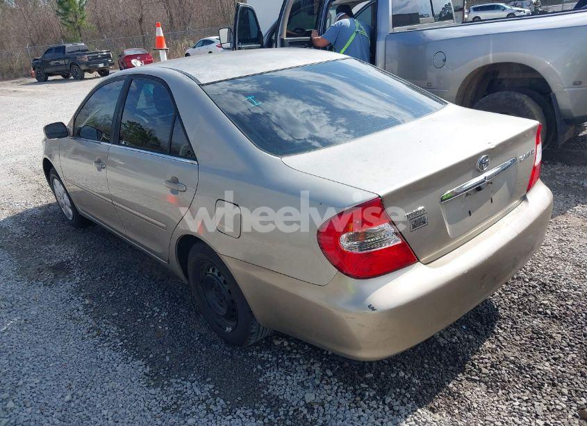 Photo 3 of 2003 Toyota Camry LE (VIN 4T1BE32K13U787169)