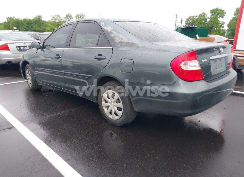 Photo 3 of 2004 Toyota Camry LE (VIN 4T1BE32K14U271752)
