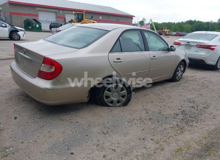 Photo 4 of 2004 Toyota Camry LE (VIN 4T1BE32K14U271900)
