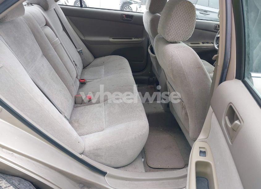 Photo 8 of 2004 Toyota Camry LE (VIN 4T1BE32K14U271900)