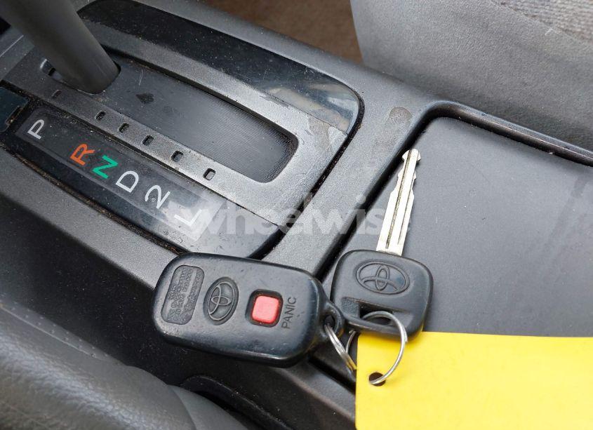 Photo 11 of 2004 Toyota Camry LE (VIN 4T1BE32K14U282508)