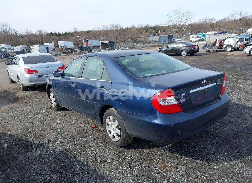 Photo 3 of 2004 Toyota Camry LE (VIN 4T1BE32K14U282508)