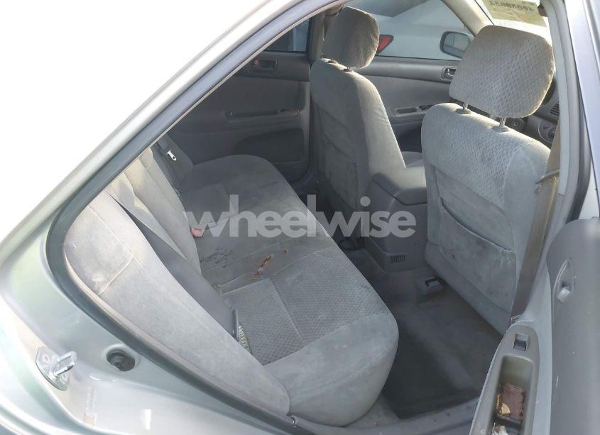 Photo 8 of 2004 Toyota Camry LE (VIN 4T1BE32K14U283030)