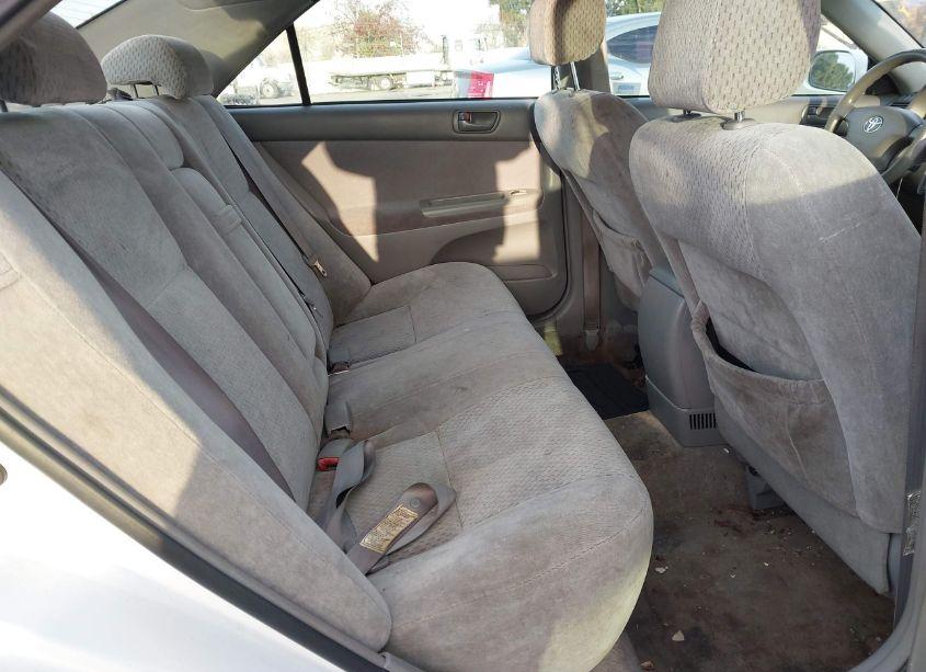 Photo 8 of 2004 Toyota Camry LE (VIN 4T1BE32K14U286820)