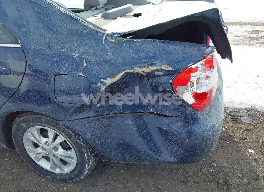 Photo 12 of 2004 Toyota Camry LE/SE/STD/XLE (VIN 4T1BE32K14U289765)