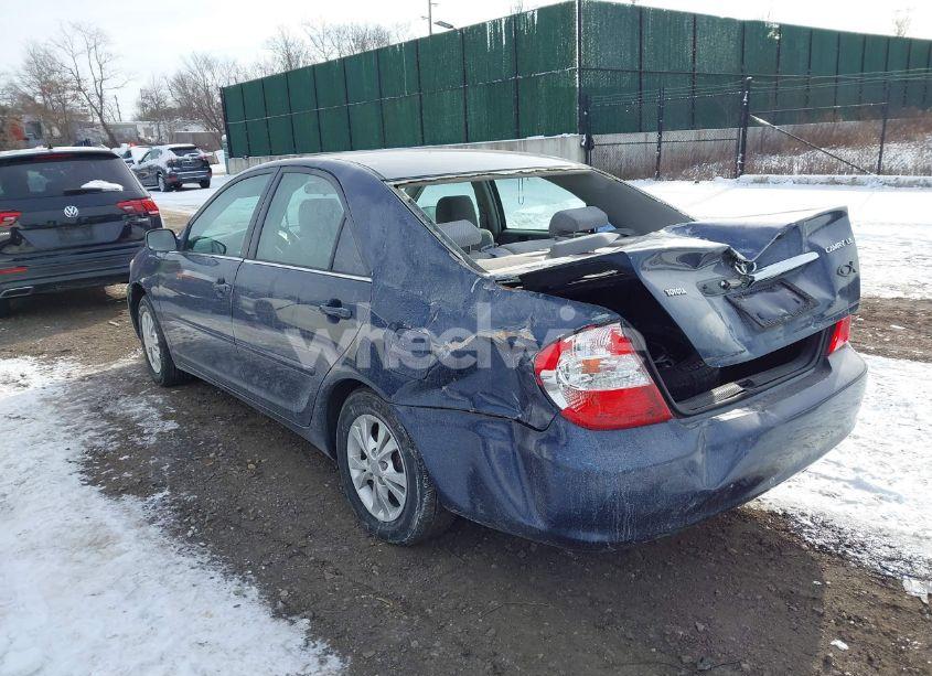 Photo 3 of 2004 Toyota Camry LE/SE/STD/XLE (VIN 4T1BE32K14U289765)