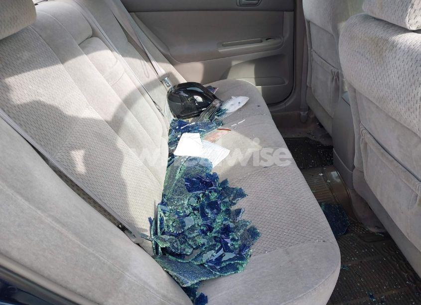 Photo 8 of 2004 Toyota Camry LE/SE/STD/XLE (VIN 4T1BE32K14U289765)