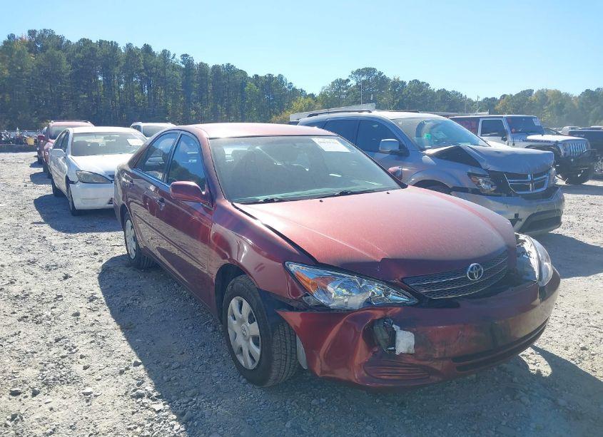 2004 Toyota Camry LE (VIN 4T1BE32K14U293668) main photo