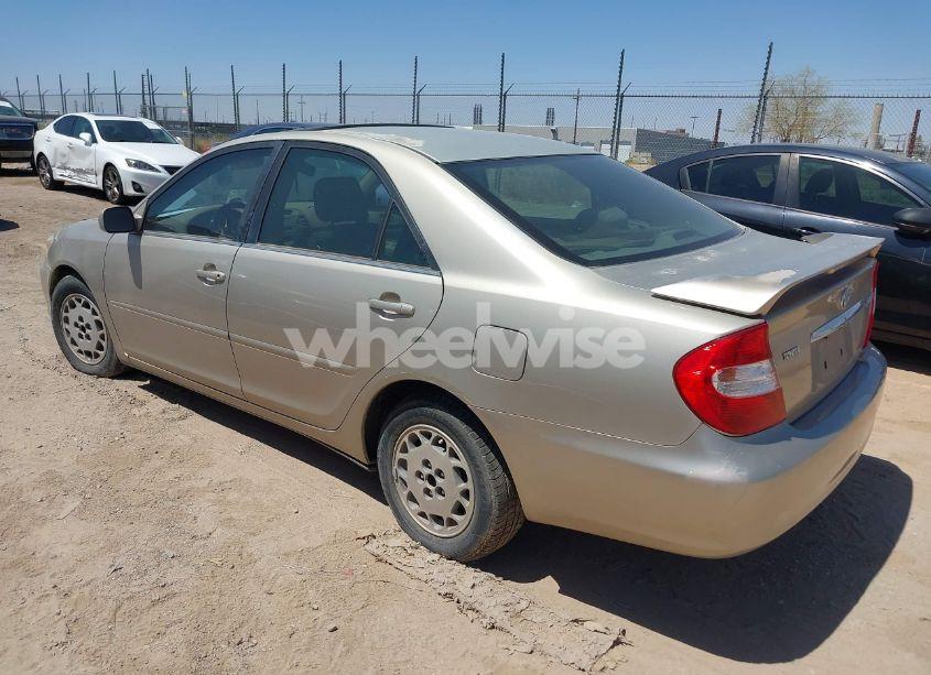 Photo 3 of 2004 Toyota Camry LE (VIN 4T1BE32K14U321470)