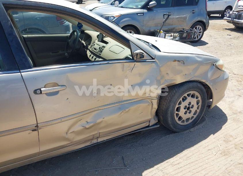 Photo 6 of 2004 Toyota Camry LE (VIN 4T1BE32K14U321470)