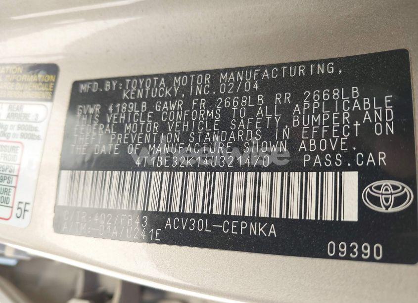 Photo 9 of 2004 Toyota Camry LE (VIN 4T1BE32K14U321470)