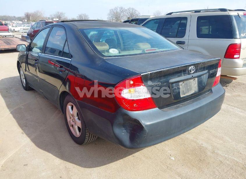 Photo 3 of 2004 Toyota Camry SE (VIN 4T1BE32K14U340519)