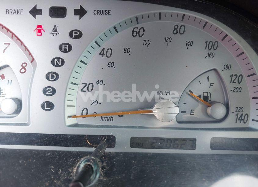 Photo 7 of 2004 Toyota Camry SE (VIN 4T1BE32K14U340519)