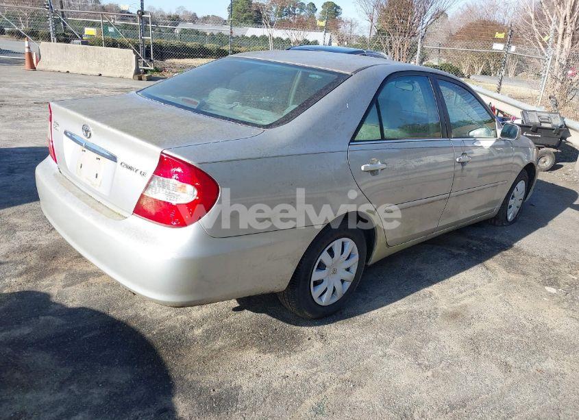 Photo 4 of 2004 Toyota Camry LE (VIN 4T1BE32K14U345123)