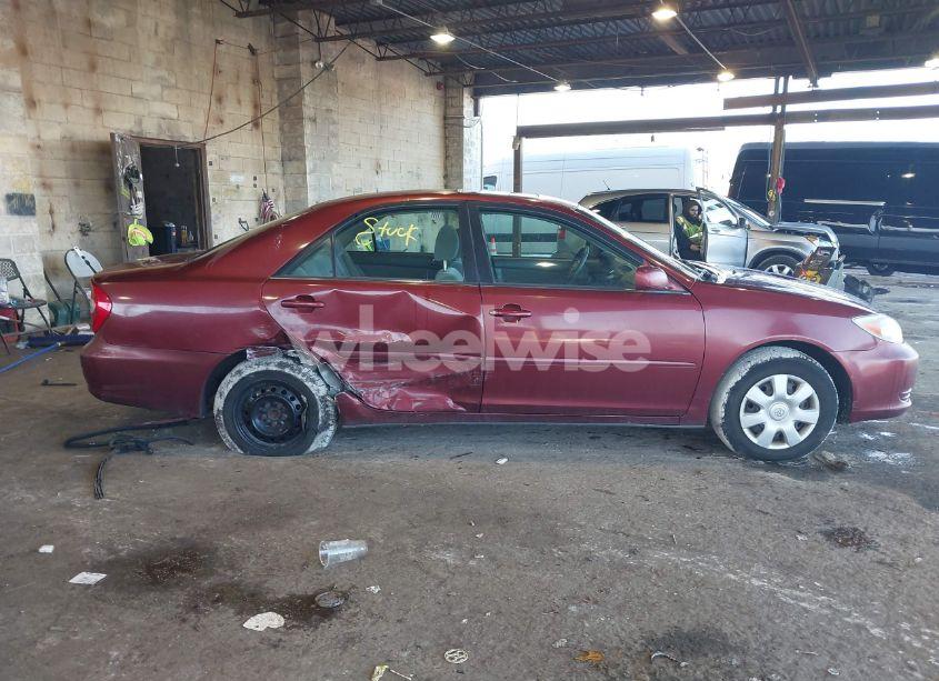 Photo 13 of 2004 Toyota Camry LE/SE/STD/XLE (VIN 4T1BE32K14U357935)