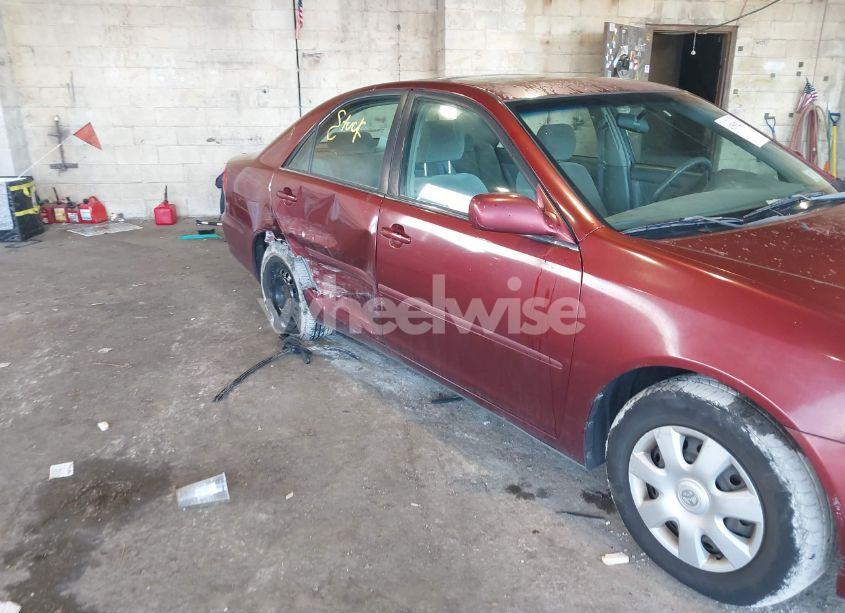 Photo 6 of 2004 Toyota Camry LE/SE/STD/XLE (VIN 4T1BE32K14U357935)