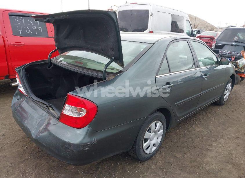 Photo 4 of 2004 Toyota Camry LE (VIN 4T1BE32K14U360088)