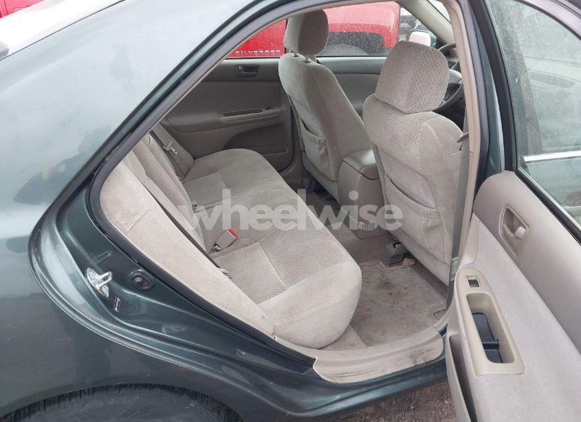 Photo 8 of 2004 Toyota Camry LE (VIN 4T1BE32K14U360088)