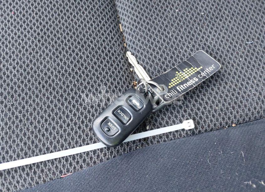 Photo 11 of 2004 Toyota Camry SE (VIN 4T1BE32K14U806451)