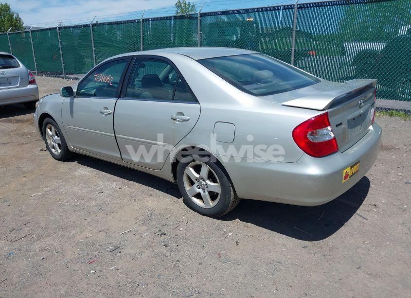 Photo 3 of 2004 Toyota Camry SE (VIN 4T1BE32K14U806451)