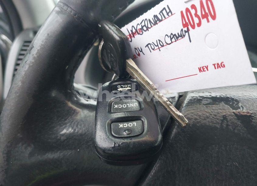 Photo 11 of 2004 Toyota Camry SE (VIN 4T1BE32K14U815408)