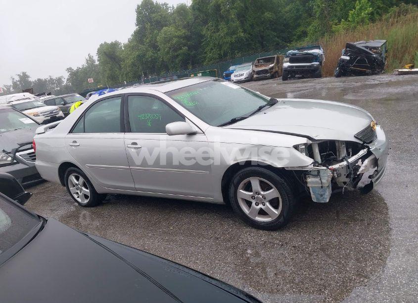 Photo 13 of 2004 Toyota Camry SE (VIN 4T1BE32K14U815408)