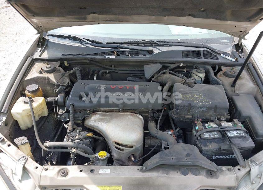 Photo 10 of 2004 Toyota Camry LE (VIN 4T1BE32K14U846576)