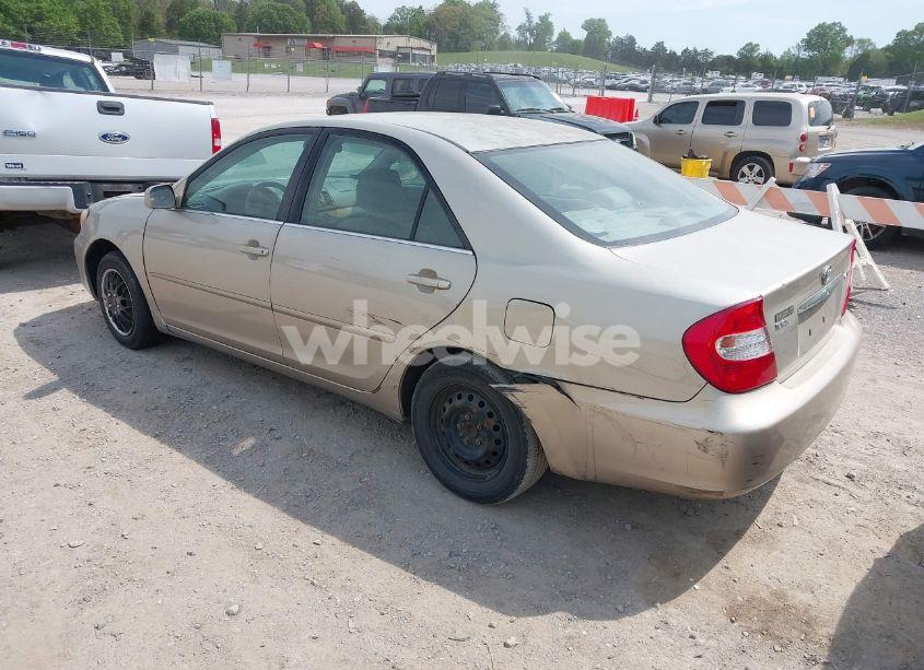 Photo 3 of 2004 Toyota Camry LE (VIN 4T1BE32K14U846576)