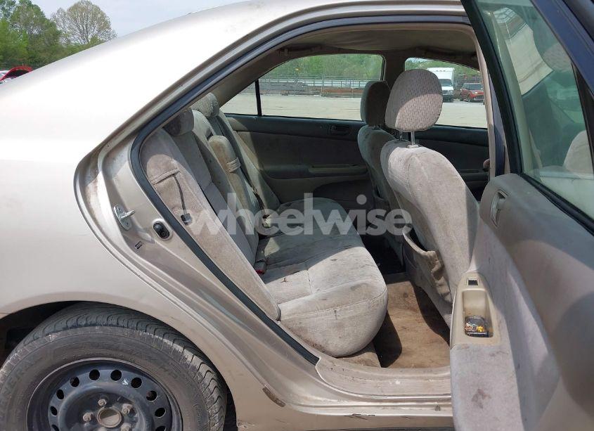 Photo 8 of 2004 Toyota Camry LE (VIN 4T1BE32K14U846576)