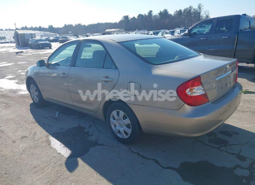 Photo 3 of 2004 Toyota Camry LE (VIN 4T1BE32K14U866925)