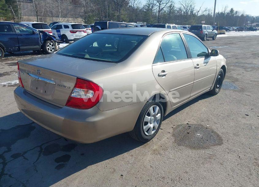 Photo 4 of 2004 Toyota Camry LE (VIN 4T1BE32K14U866925)