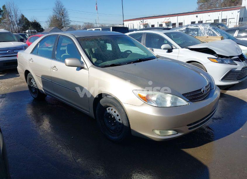 2004 Toyota Camry XLE (VIN 4T1BE32K14U913497) main photo