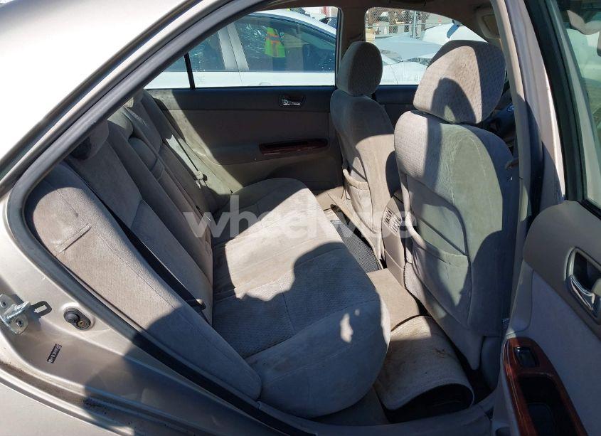 Photo 8 of 2004 Toyota Camry XLE (VIN 4T1BE32K14U913497)