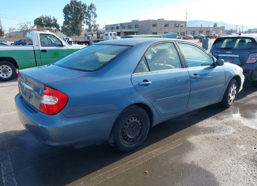 Photo 4 of 2004 Toyota Camry LE (VIN 4T1BE32K14U918201)