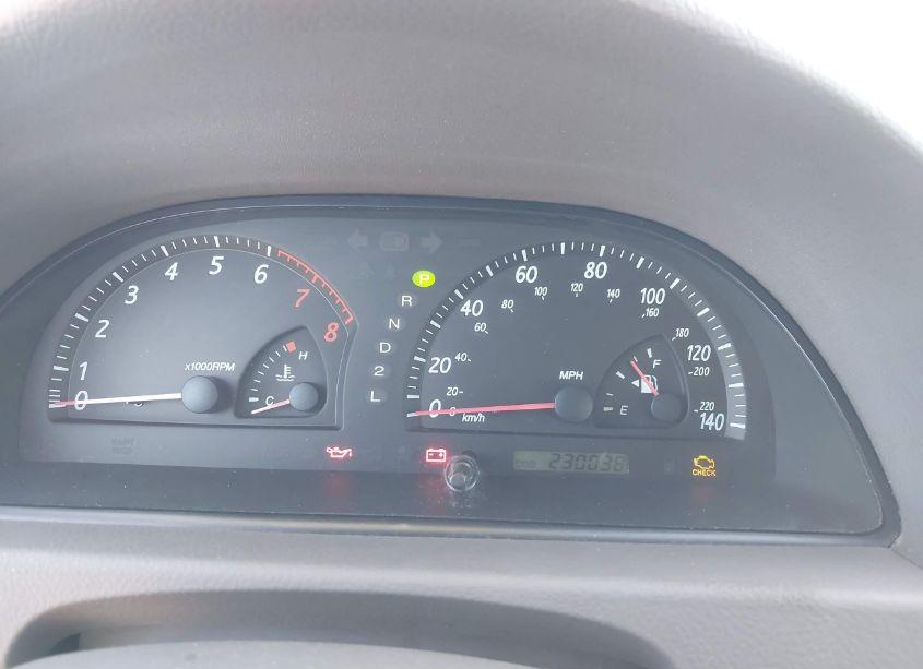 Photo 7 of 2004 Toyota Camry LE (VIN 4T1BE32K14U918201)