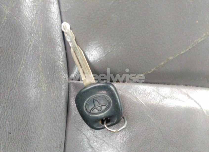 Photo 11 of 2004 Toyota Camry XLE (VIN 4T1BE32K14U923978)