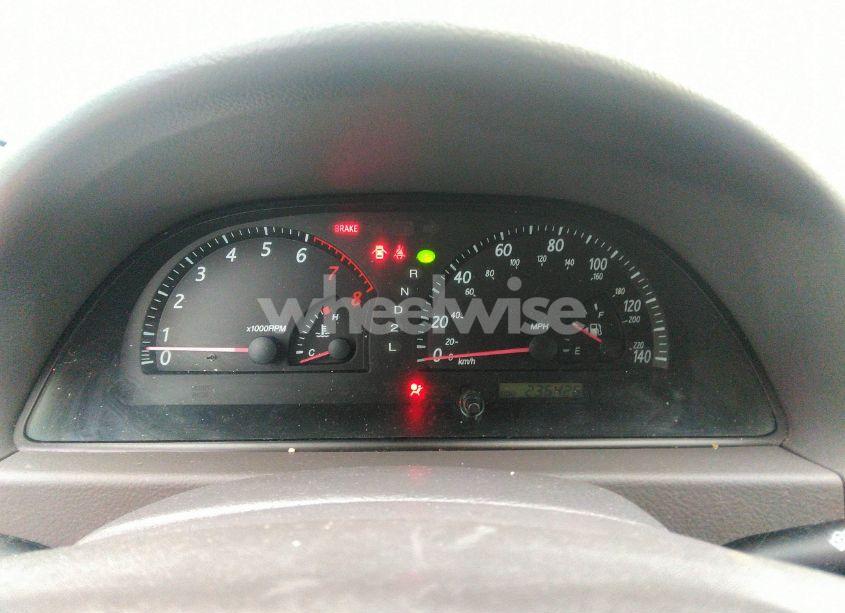 Photo 7 of 2004 Toyota Camry XLE (VIN 4T1BE32K14U923978)