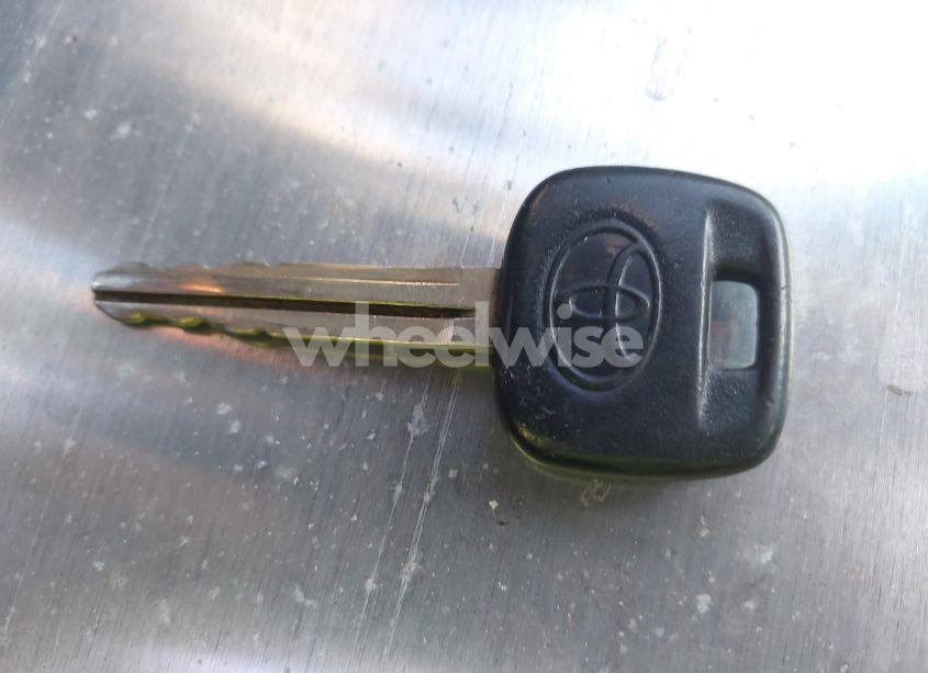 Photo 11 of 2005 Toyota Camry LE (VIN 4T1BE32K15U042795)